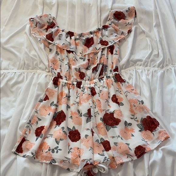 H&M woman’s romper - Picture 5 of 5